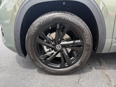 2026 Volkswagen Atlas Cross Sport 2.0T SEL R-Line Black