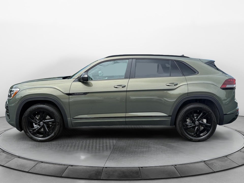 2026 Volkswagen Atlas Cross Sport 2.0T SEL R-Line Black