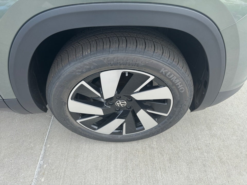 2026 Volkswagen Atlas Cross Sport 2.0T SEL