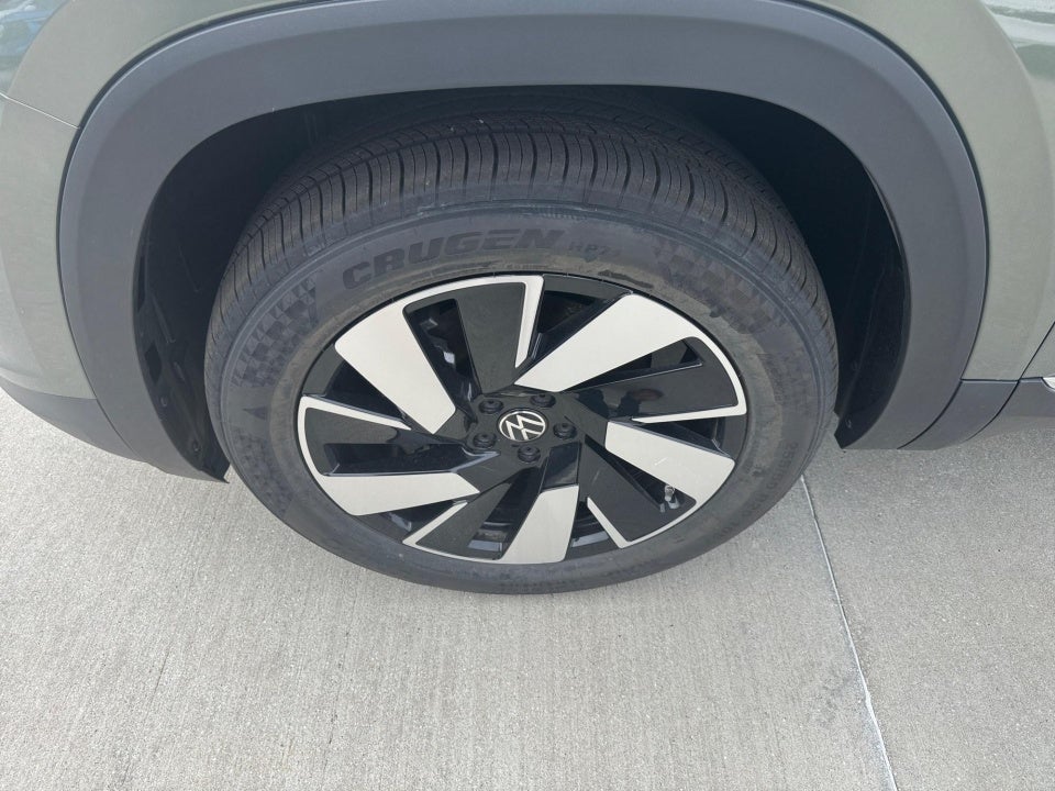 2026 Volkswagen Atlas Cross Sport 2.0T SEL