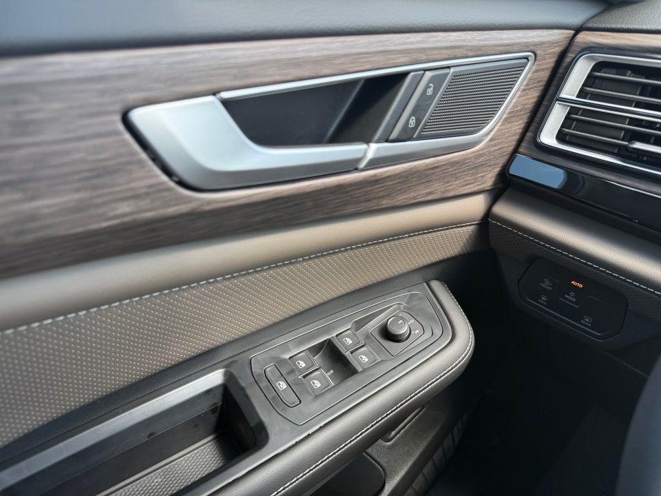 2026 Volkswagen Atlas SEL