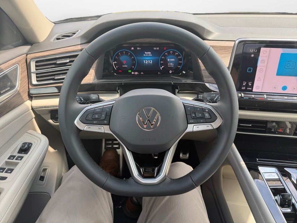 2026 Volkswagen Atlas SEL Premium R-Line