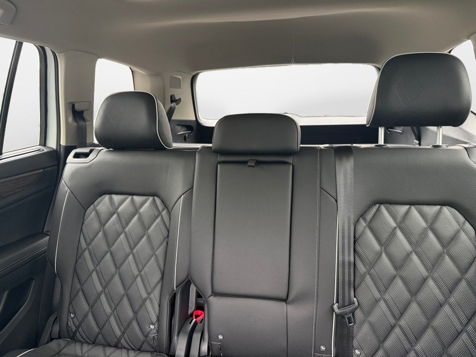 2026 Volkswagen Atlas SEL Premium R-Line