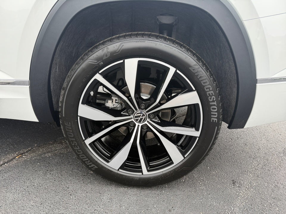 2026 Volkswagen Atlas SEL Premium R-Line