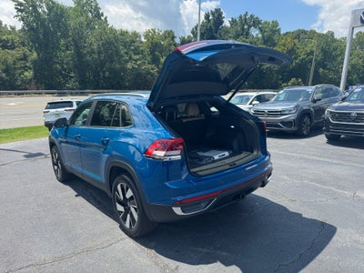 2026 Volkswagen Atlas Cross Sport 2.0T SE w/Technology