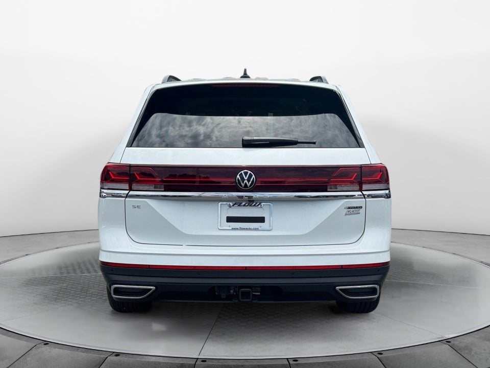 2026 Volkswagen Atlas SE with Technology