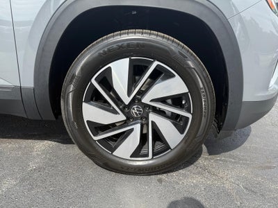 2026 Volkswagen Atlas SE with Technology