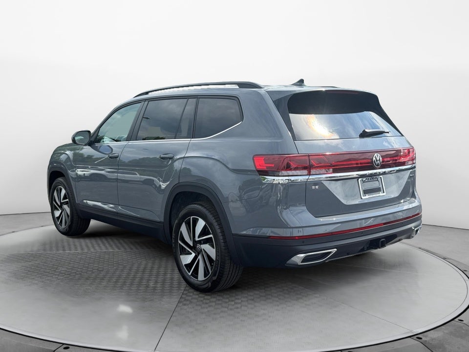 2026 Volkswagen Atlas SE with Technology