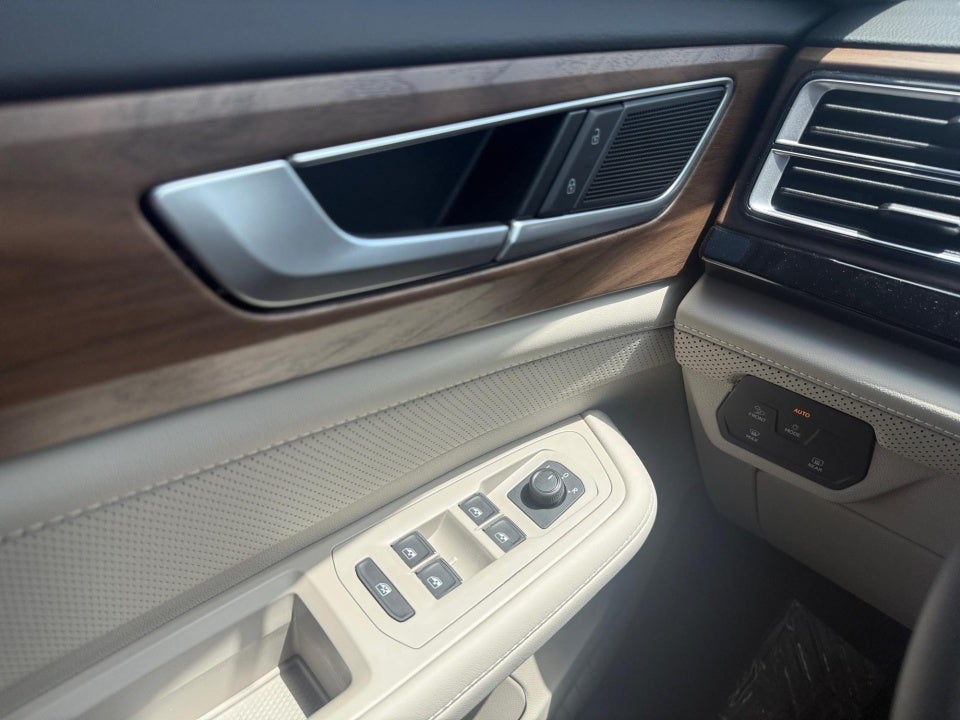 2026 Volkswagen Atlas SE