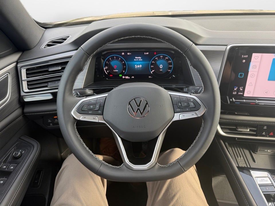2026 Volkswagen Atlas Cross Sport SE with Technology