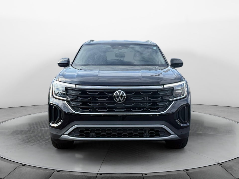 2026 Volkswagen Atlas Cross Sport SE with Technology