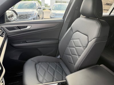 2026 Volkswagen Atlas Cross Sport SE with Technology