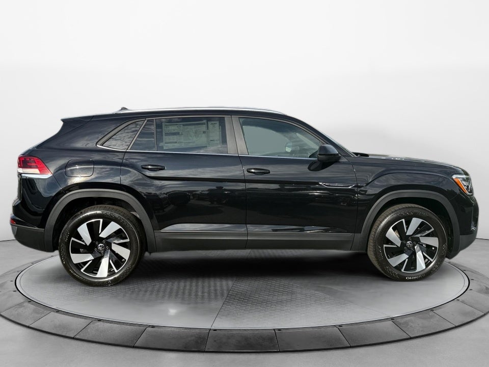 2026 Volkswagen Atlas Cross Sport SE with Technology