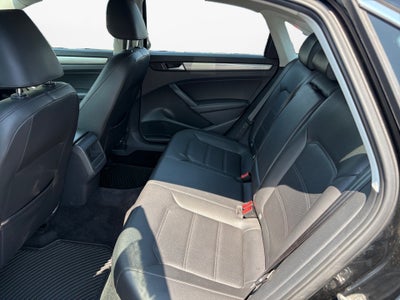 2015 Volkswagen Passat 1.8T Limited Edition