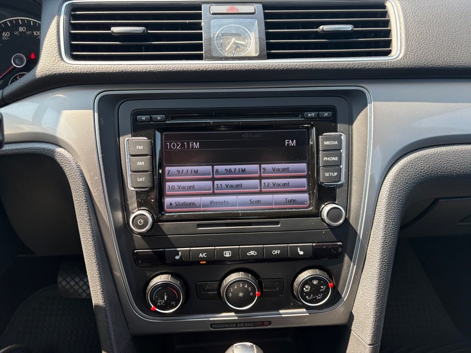 2015 Volkswagen Passat 1.8T Limited Edition