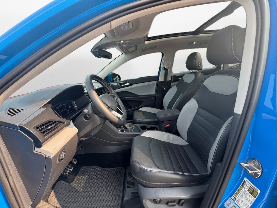 2022 Volkswagen Taos SEL