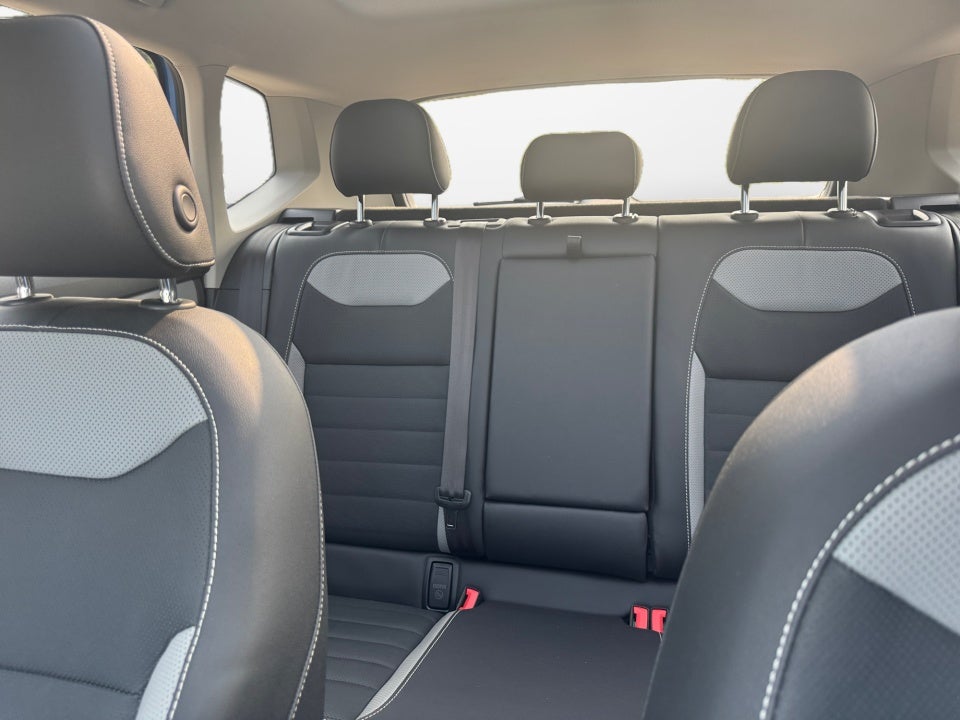 2022 Volkswagen Taos SEL