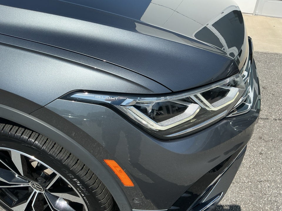2023 Volkswagen Tiguan SEL R-Line