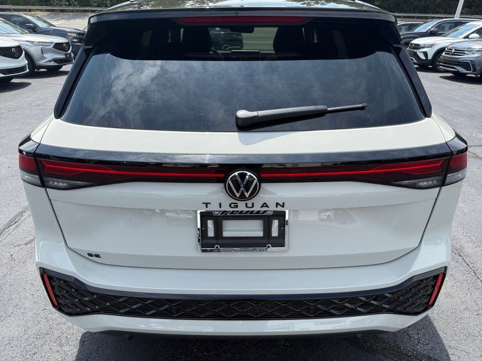 2026 Volkswagen Tiguan SE R-Line Black