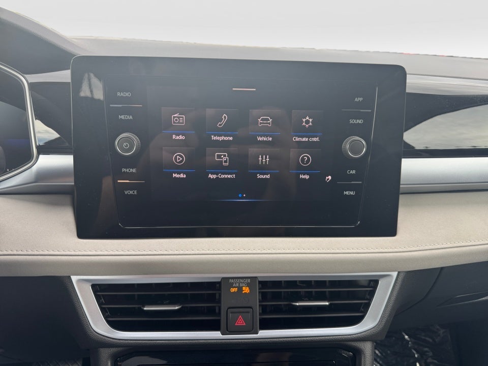 2026 Volkswagen Taos SE