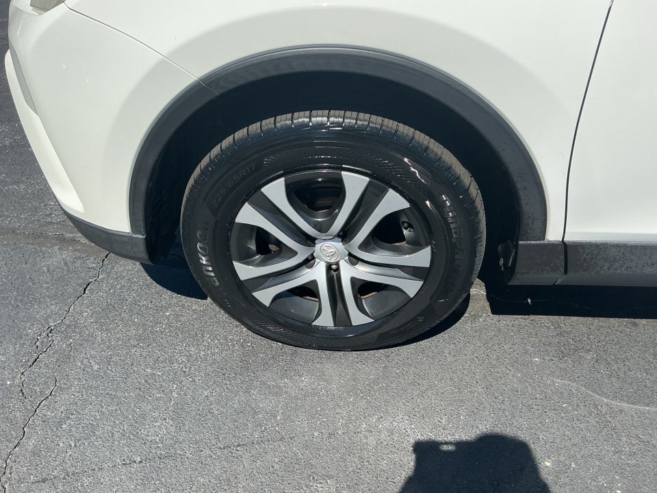 2016 Toyota RAV4 LE