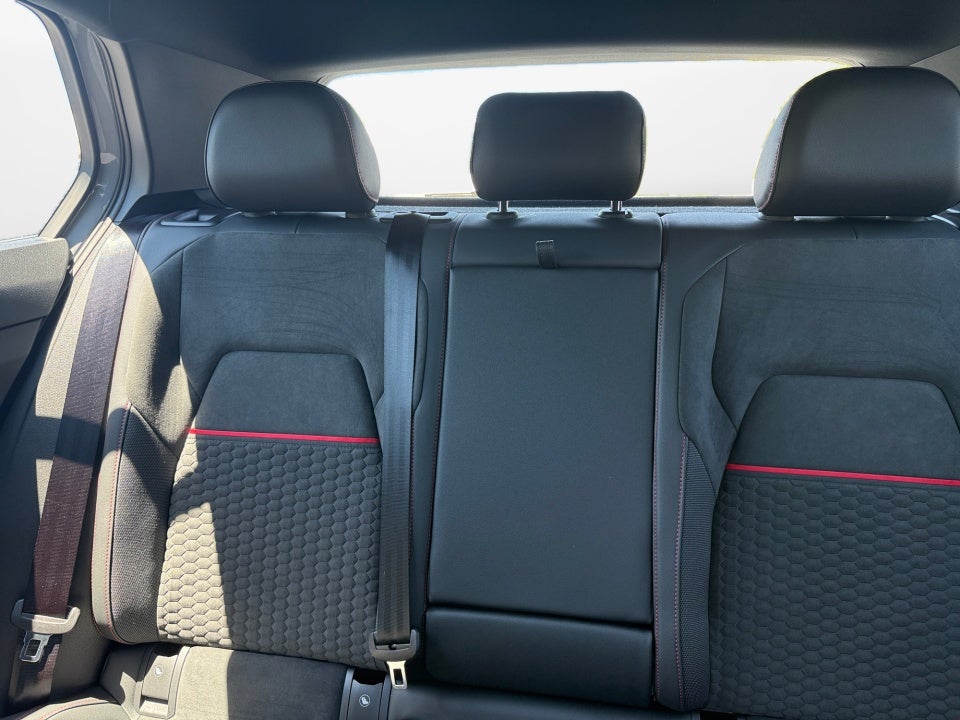 2026 Volkswagen Golf GTI SE