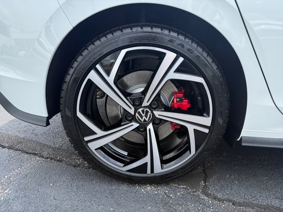 2026 Volkswagen Golf GTI SE