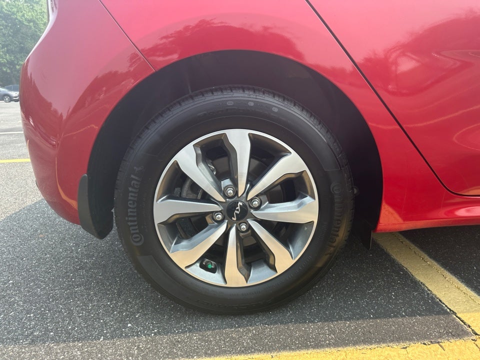 2023 Kia Rio 5-Door S