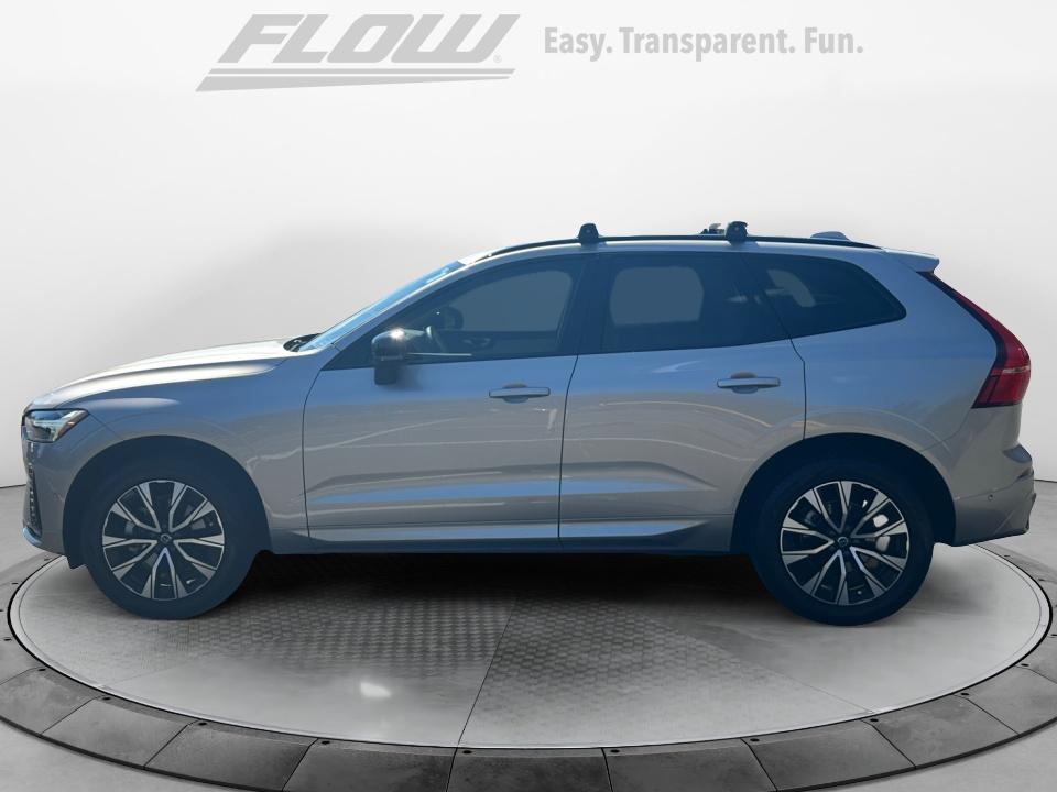 2024 Volvo XC60 Plus Dark Theme
