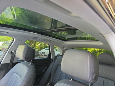 2024 Audi Q5 Premium 40 TFSI quattro S tronic