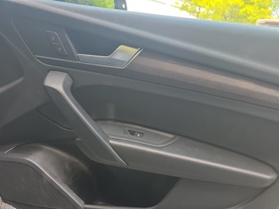 2024 Audi Q5 Premium 40 TFSI quattro S tronic