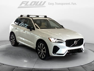 2023 Volvo XC60 B5 Ultimate Dark Theme