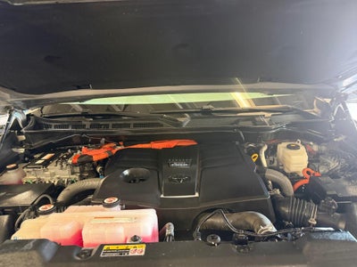 2023 Toyota Tundra i-FORCE MAX Platinum Hybrid