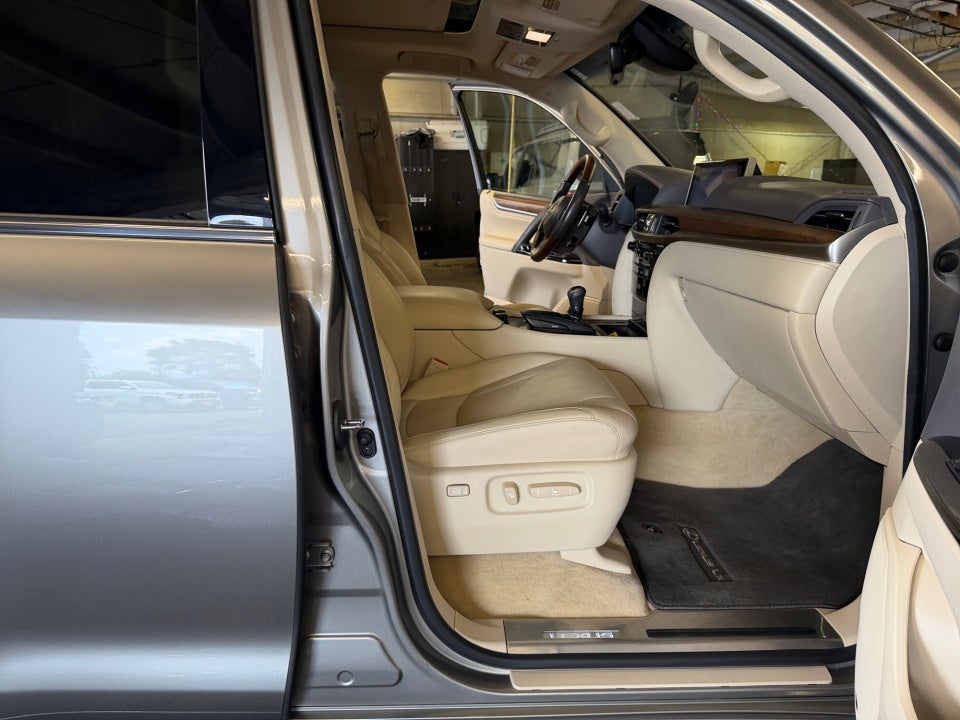 2021 Lexus LX 570 LX 570
