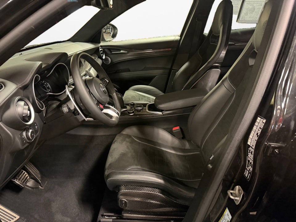 2023 Alfa Romeo Stelvio Quadrifoglio AWD