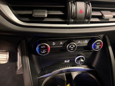 2023 Alfa Romeo Stelvio Quadrifoglio AWD