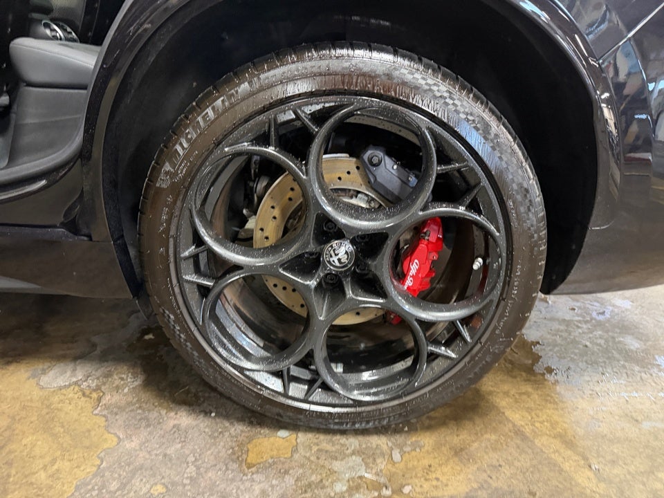 2023 Alfa Romeo Stelvio Quadrifoglio AWD