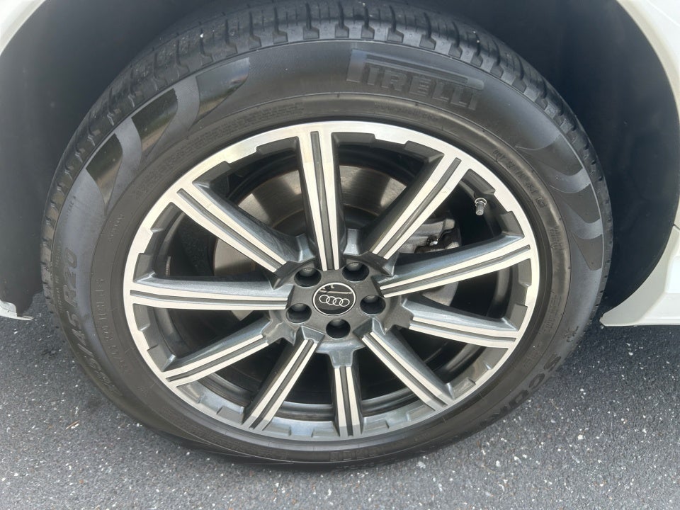 2023 Audi Q7 Premium Plus 45 TFSI quattro Tiptronic