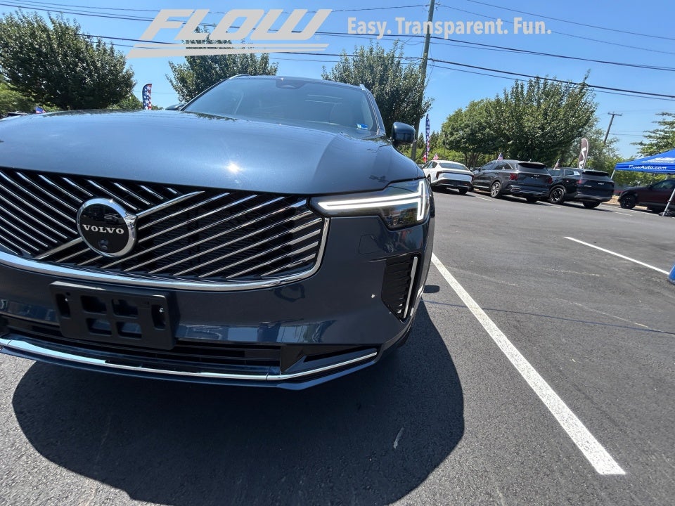 2026 Volvo XC90 Plus