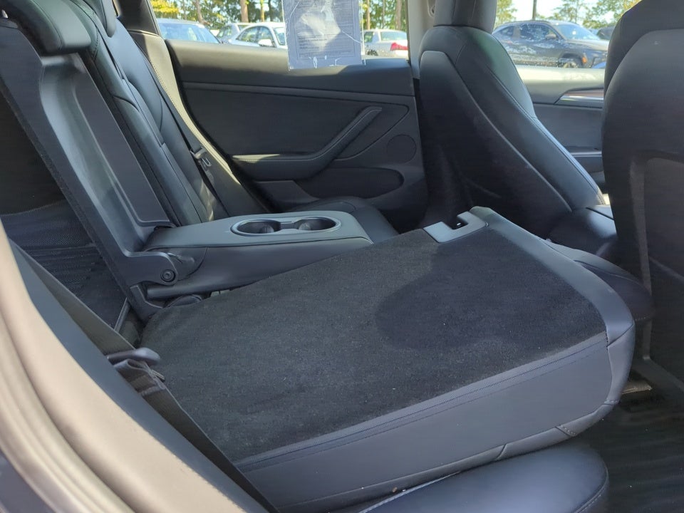 2022 Tesla Model 3 RWD