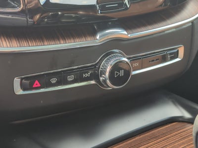 2021 Volvo XC60 Inscription