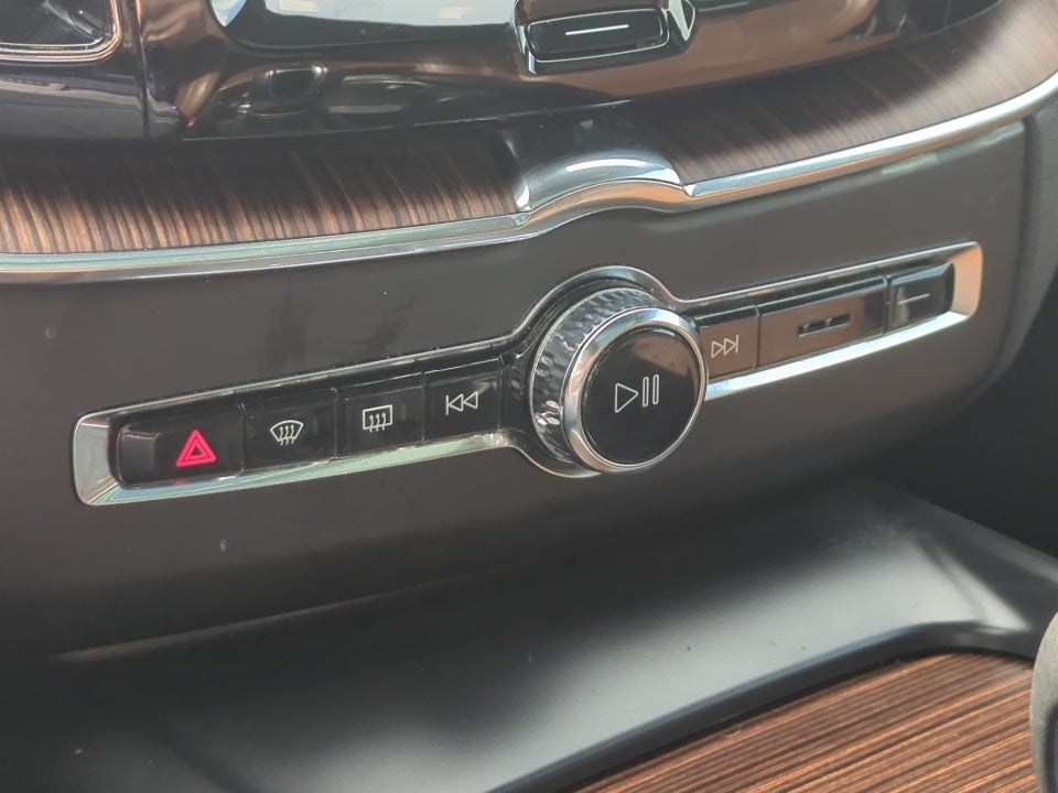 2021 Volvo XC60 Inscription