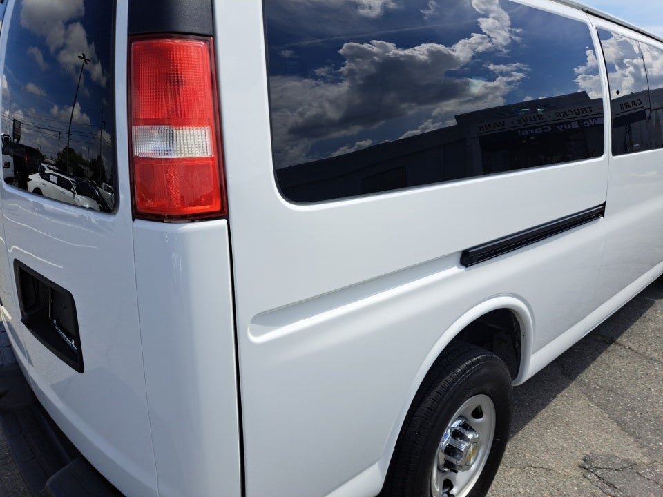 2024 Chevrolet Express Passenger RWD 3500 Extended Wheelbase LT