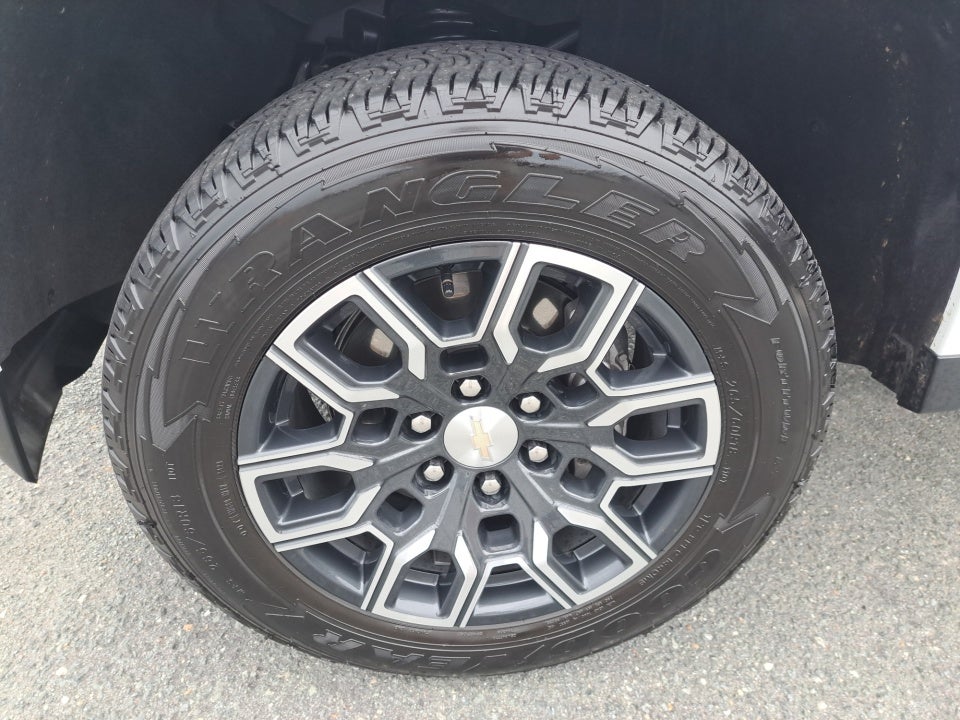 2024 Chevrolet Colorado 4WD LT