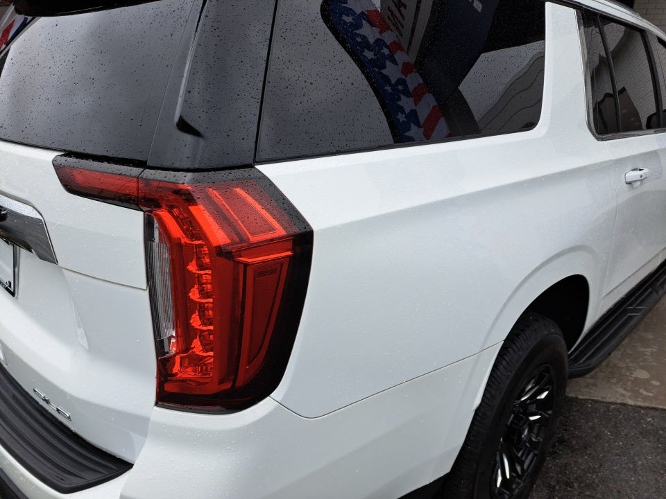 2022 GMC Yukon XL SLE