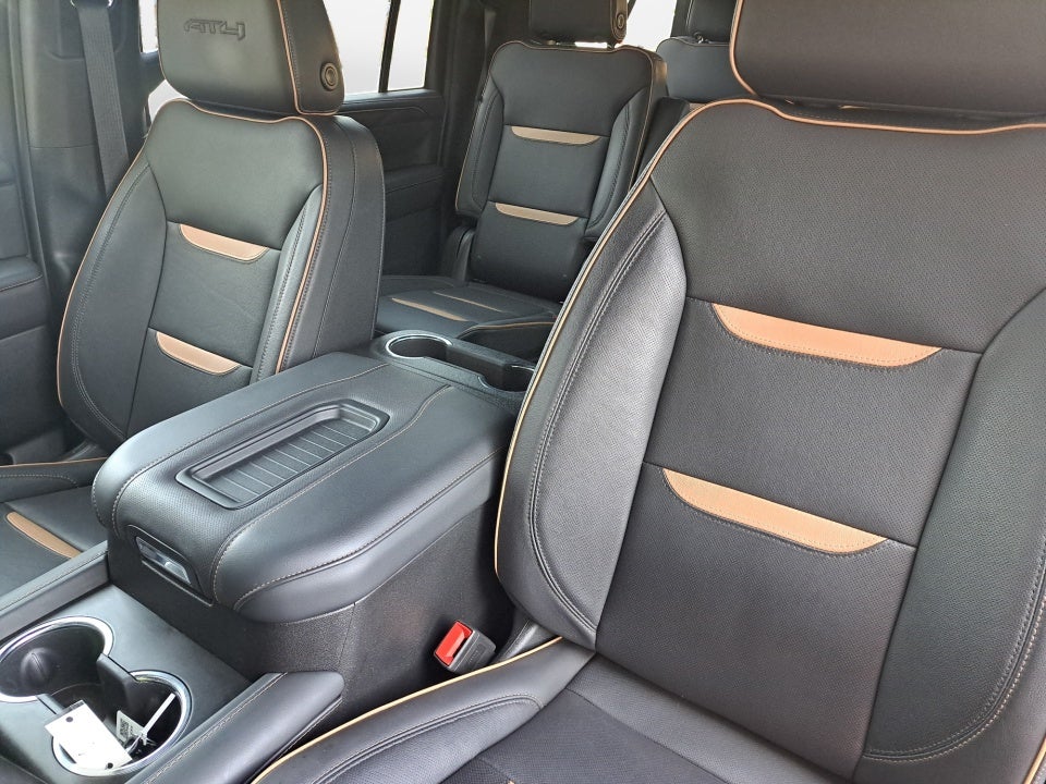 2023 GMC Yukon XL AT4