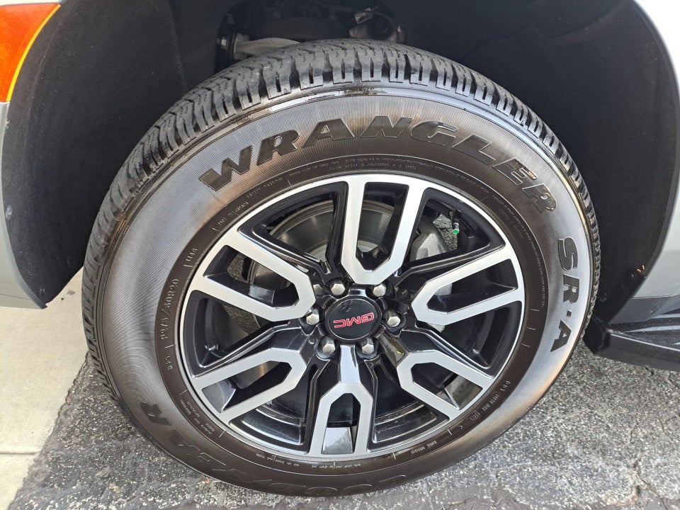 2023 GMC Yukon XL AT4