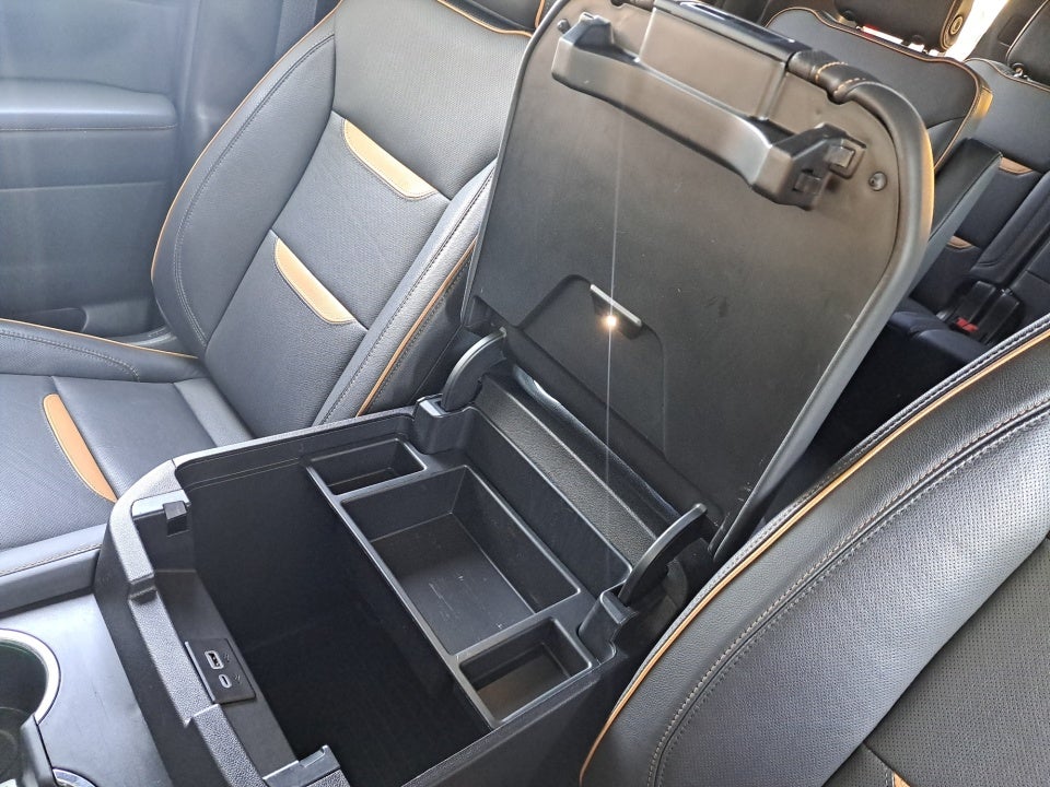 2023 GMC Yukon XL AT4