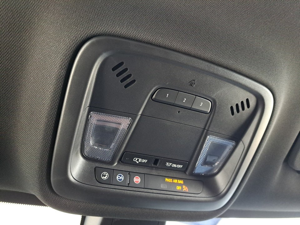 2023 Chevrolet Traverse FWD Premier