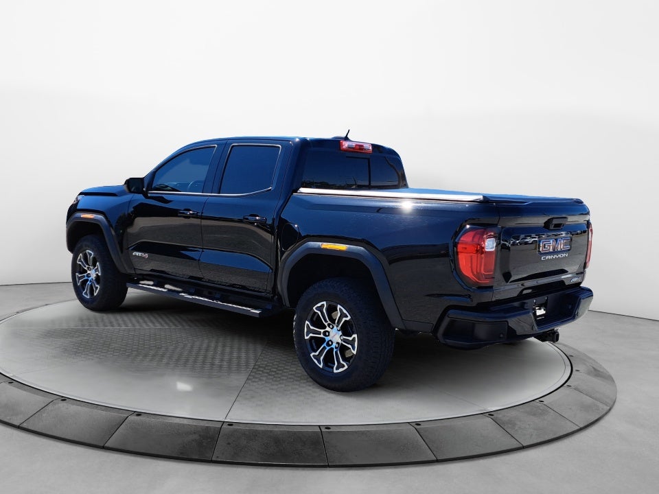 2024 GMC Canyon 4WD AT4